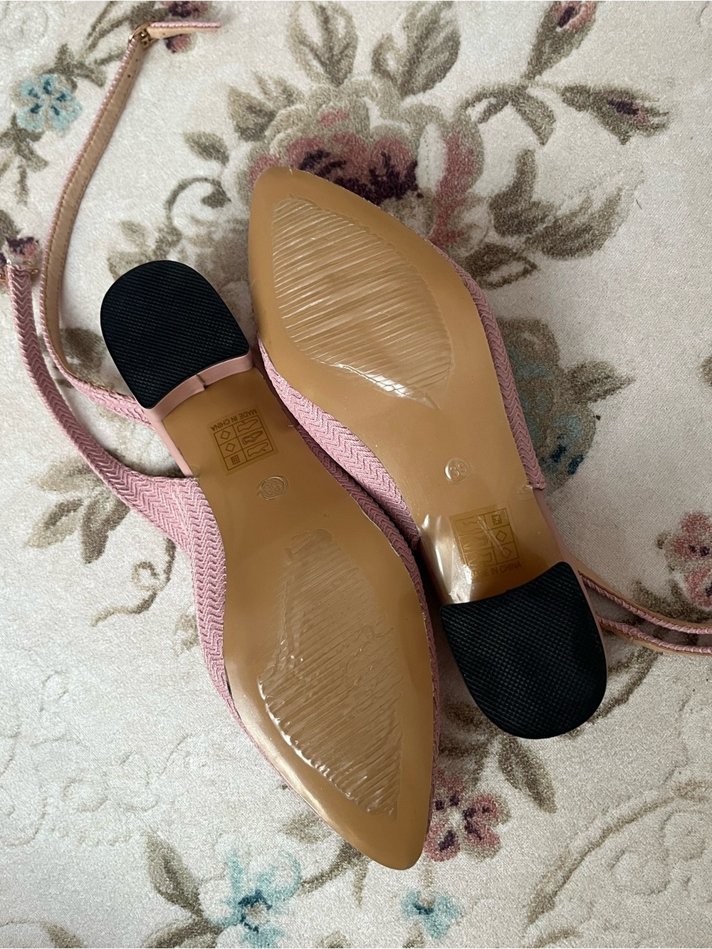 Women's Pink Slingback Pointed-Toe Heels - Picture 5 of 5